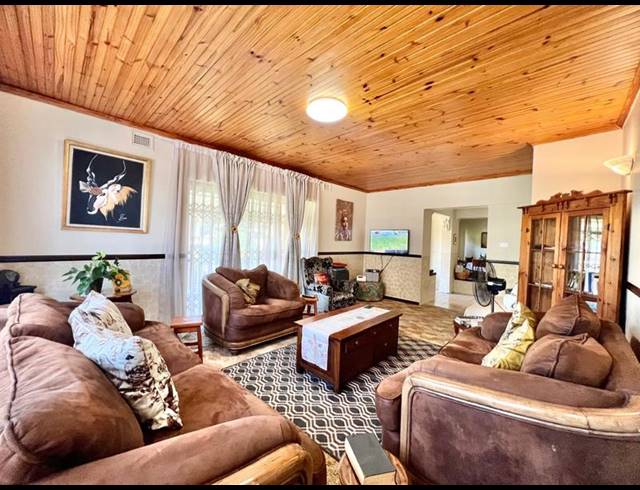 3 BEDROOM HOUSE FOR SALE IN PELHAM